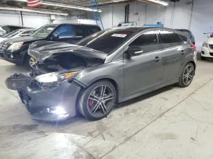 Ford Focus ST 2.0L 4 2016