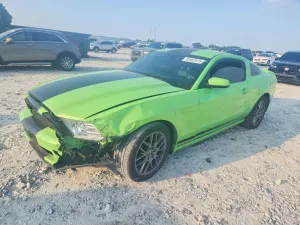 Ford Mustang 3.7L 6 2014
