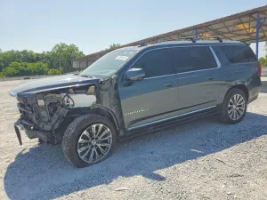 GMC Yukon 6.2L 8 2021
