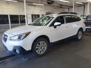 Subaru Outback 2.5L 4 2019
