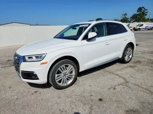 Audi Q5 2.0L 4 2018