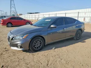 Nissan Altima 2.5L 4 2019