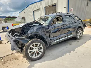 Ford Explorer 2.3L 4 2022