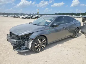 Nissan Altima 2.5L 4 2021