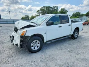 Nissan Titan 5.6L 8 2004