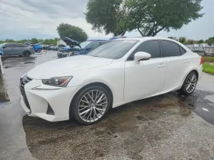 Lexus IS 2.0L 4 2017