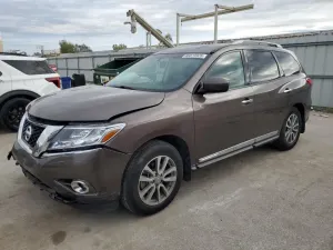 Nissan Pathfinder S 3.5L 6 2015