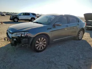 Chrysler 200 TOURING 2.4L 4 2012