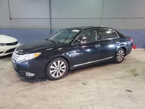 Toyota Avalon BASE 3.5L 6 2012