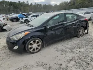 Hyundai Elantra GLS 1.8L 4 2013