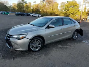 Toyota Camry LE 2.5L 4 2016