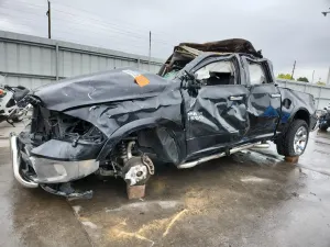 RAM 1500 LARAMIE 5.7L 8 2017