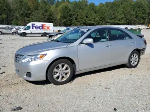 Toyota Camry BASE 2.5L 4 2011
