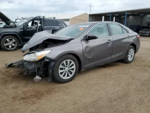 Toyota Camry LE 2.5L 4 2017