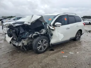 Nissan Pathfinder S 3.5L 6 2018