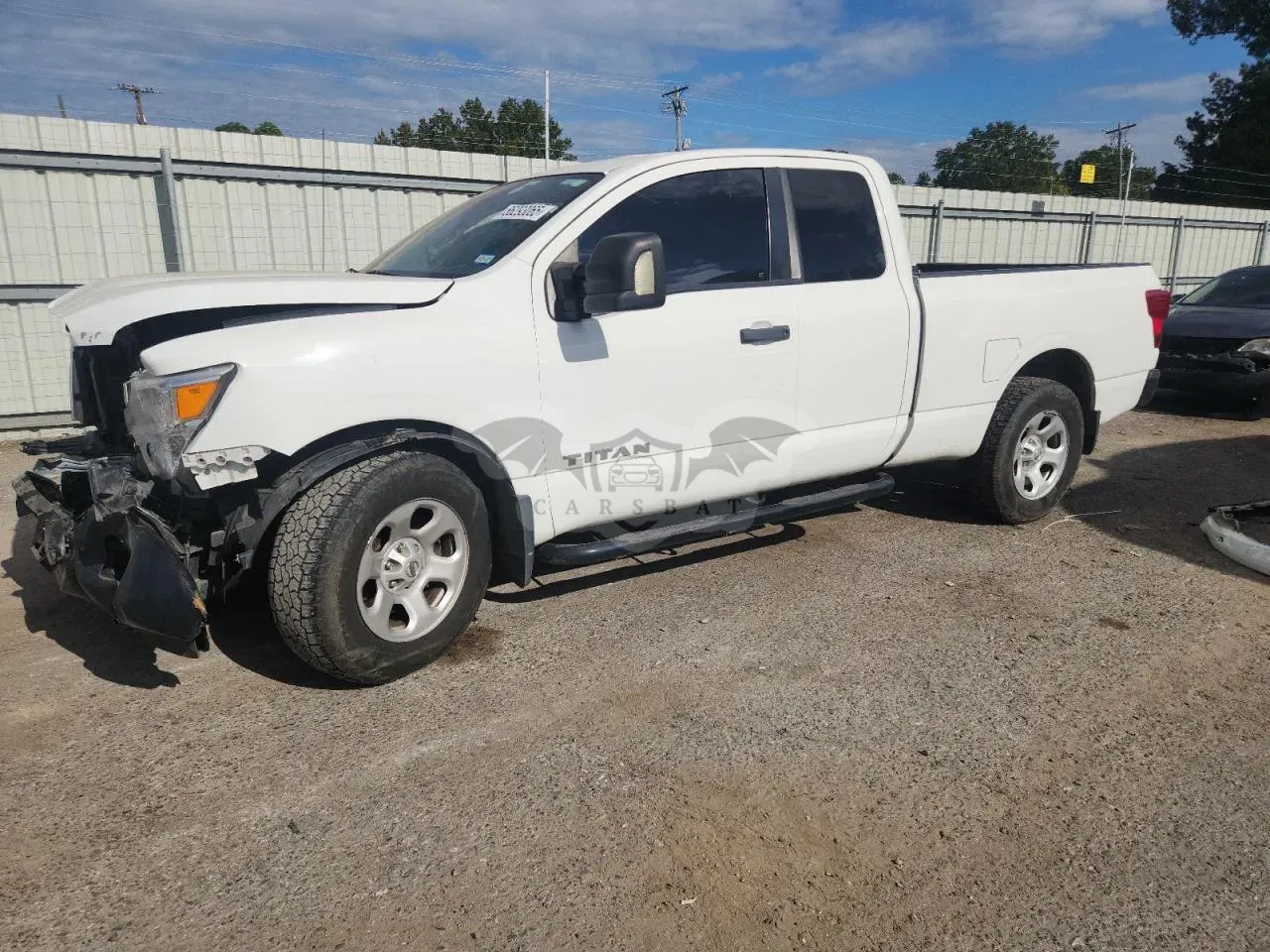 Nissan Titan SV 5.6L 8 2017