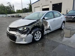 Toyota Corolla L 1.8L 4 2015