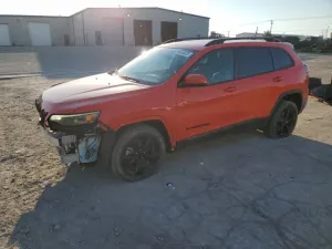 Jeep Cherokee LATITUDE PLUS 2.4L 4 2021