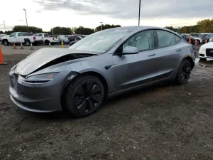 Tesla Model 3 2025