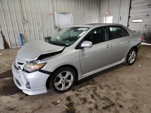 Toyota Corolla BASE 1.8L 4 2012