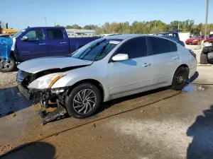 Nissan Altima BASE 2.5L 4 2011