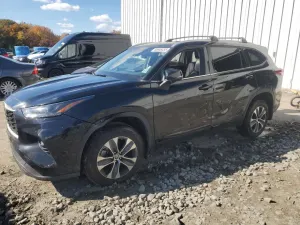 Toyota Highlander XLE 3.5L 6 2022