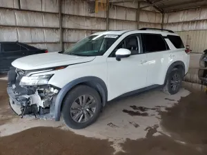 Nissan Pathfinder SV 3.5L 6 2022
