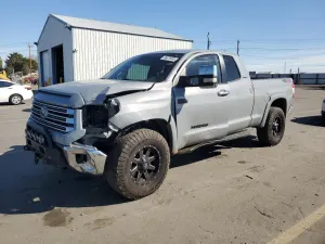 Toyota Tundra DOUBLE CAB LIMITED 5.7L 8 2021