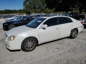 Toyota Avalon XL 3.5L 6 2007