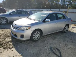 Toyota Corolla BASE 1.8L 4 2013