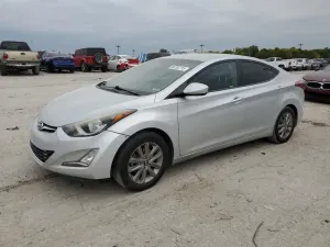 Hyundai Elantra SE 1.8L 4 2014