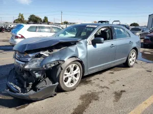 Ford Fusion SE 2.5L 4 2012