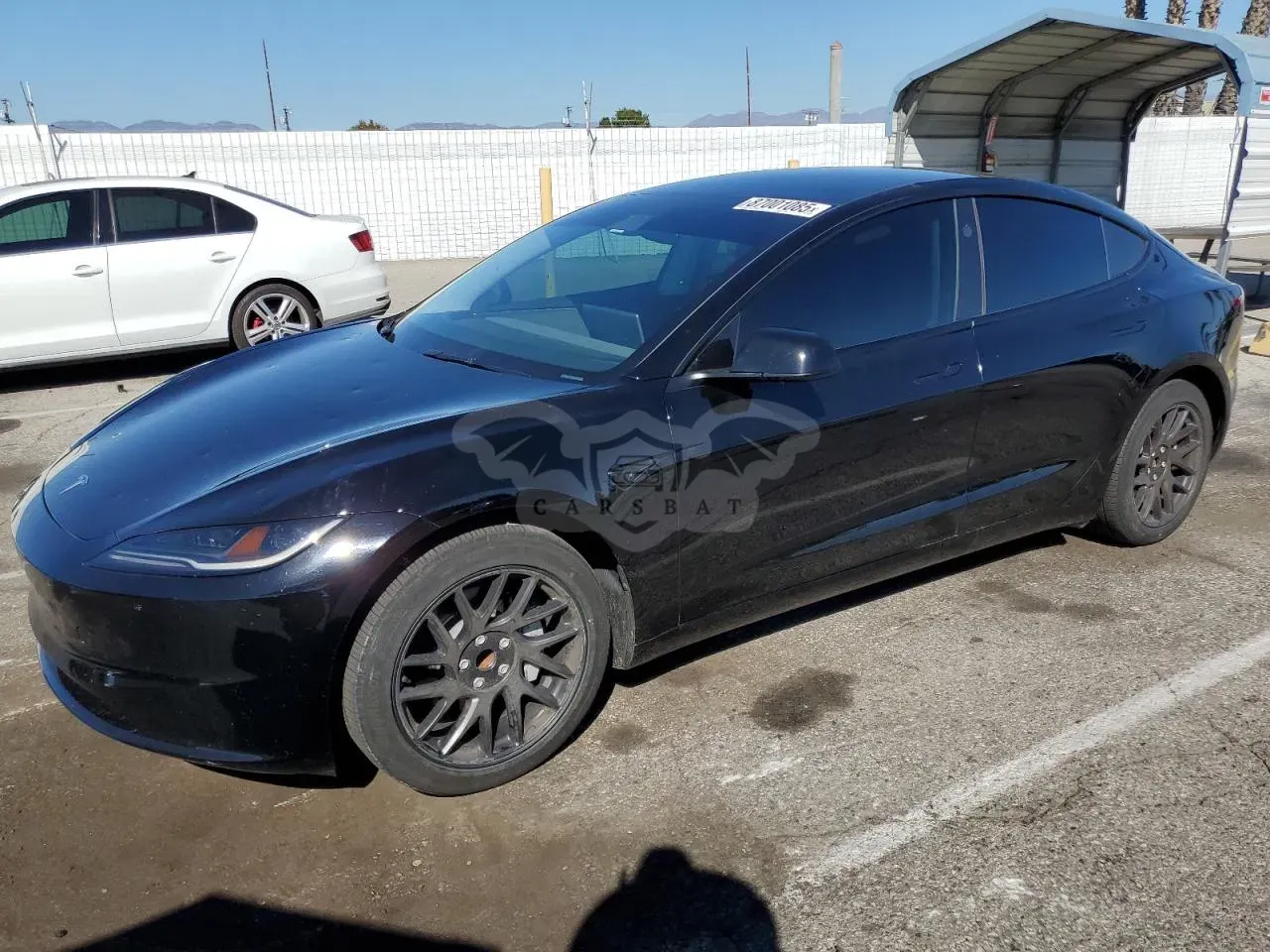 Tesla Model 3 2024