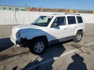 Jeep Patriot SPORT 2.0L 4 2016