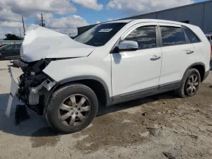 Kia Sorento BASE 2.4L 4 2011
