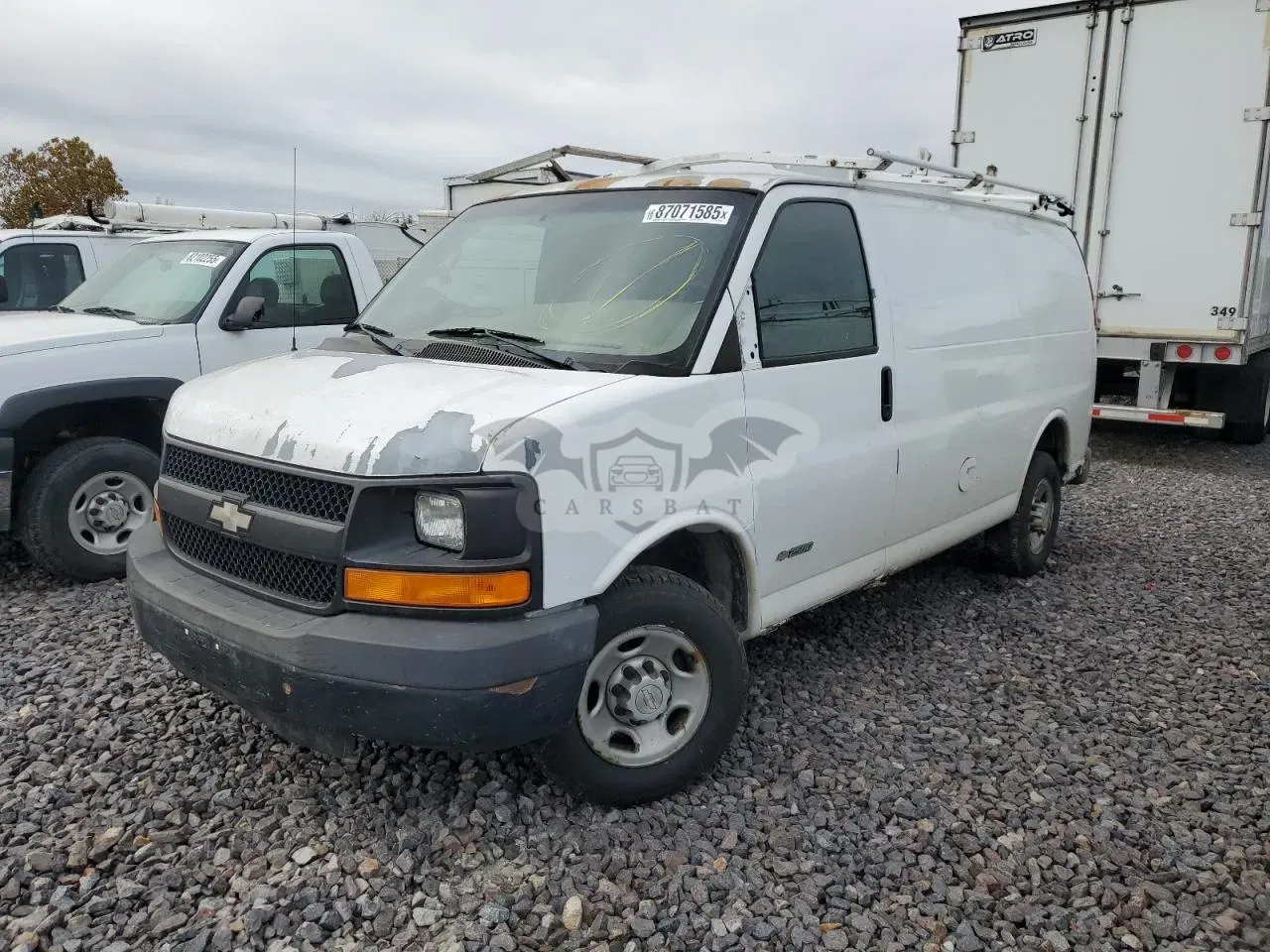 Chevrolet Express 6.0L 8 2005