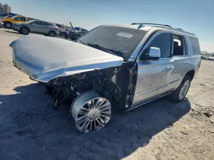 Cadillac Escalade PLATINUM 6.2L 8 2017