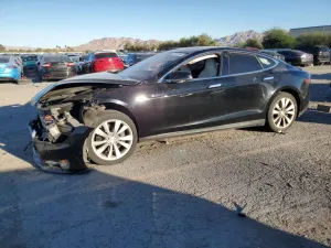 Tesla Model S 2014