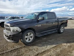 RAM 1500 ST 5.7L 8 2014