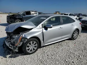 Toyota Corolla LE 1.8L 4 2021