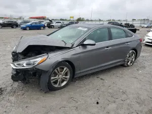 Hyundai Sonata LIMITED 2.4L 4 2019