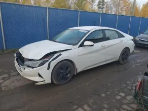 Hyundai Elantra SEL 2.0L 4 2021