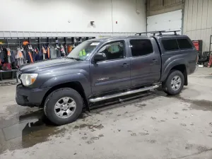 Toyota Tacoma DOUBLE CAB 4.0L 6 2015
