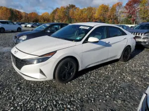 Hyundai Elantra SEL 2.0L 4 2021