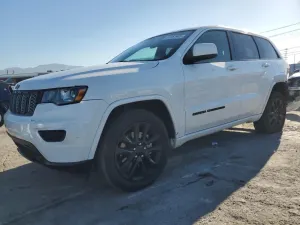 Jeep Grand Cherokee LAREDO 3.6L 6 2021