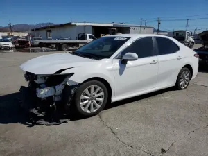 Toyota Camry L 2.5L 4 2019
