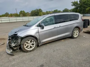 Chrysler Pacifica TOURING L 3.6L 6 2017