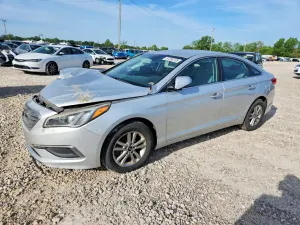 Hyundai Sonata SE 2.4L 4 2016