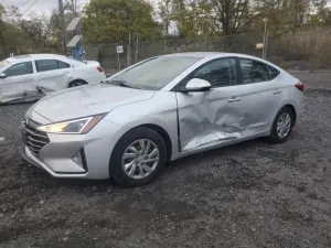 Hyundai Elantra SE 2.0L 4 2019