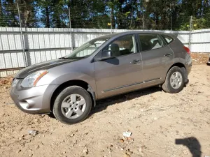 Nissan Rogue S 2.5L 4 2013